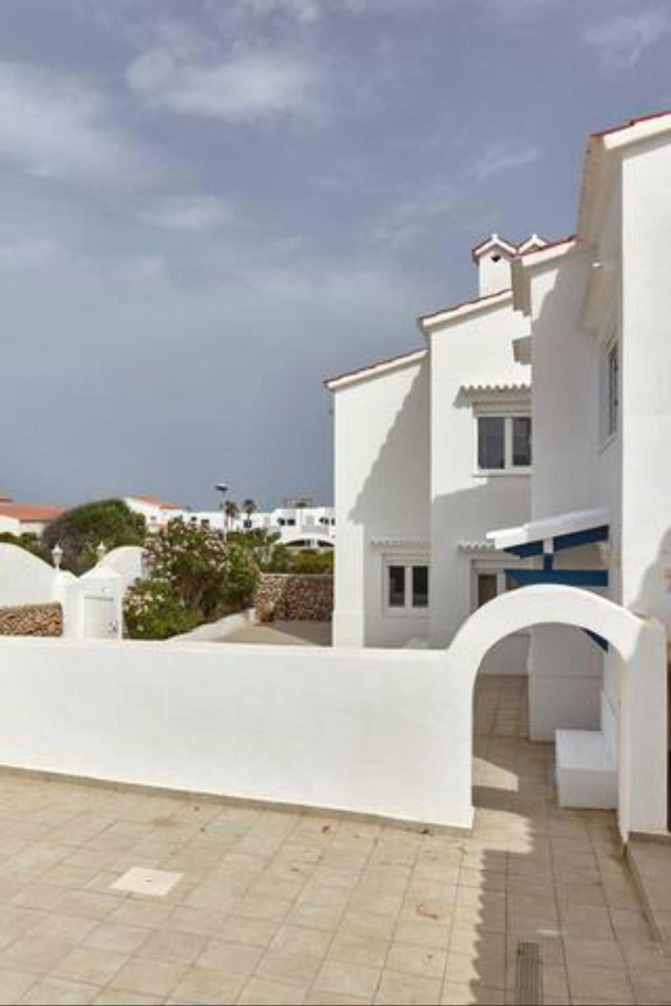Arenal D'En Castell North Apartment เอสเมร์คาดัล ภายนอก รูปภาพ