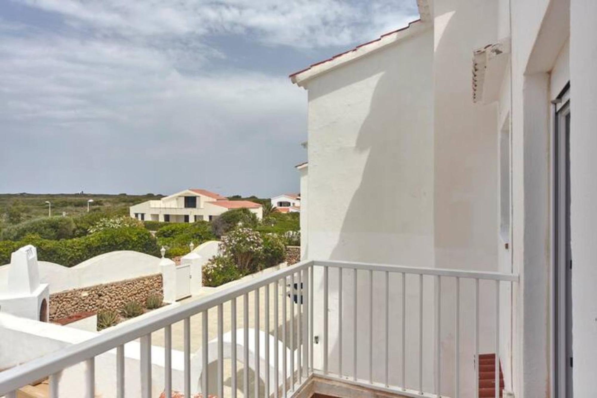 Arenal D'En Castell North Apartment เอสเมร์คาดัล ภายนอก รูปภาพ