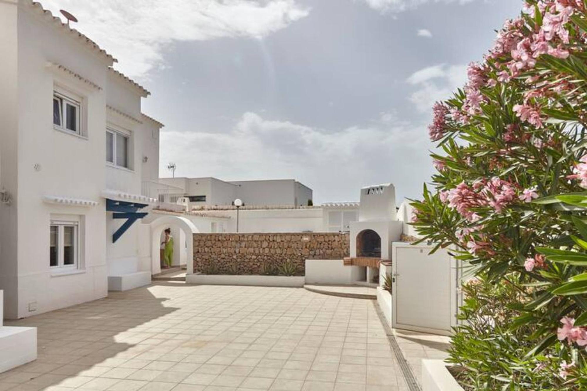 Arenal D'En Castell North Apartment เอสเมร์คาดัล ภายนอก รูปภาพ