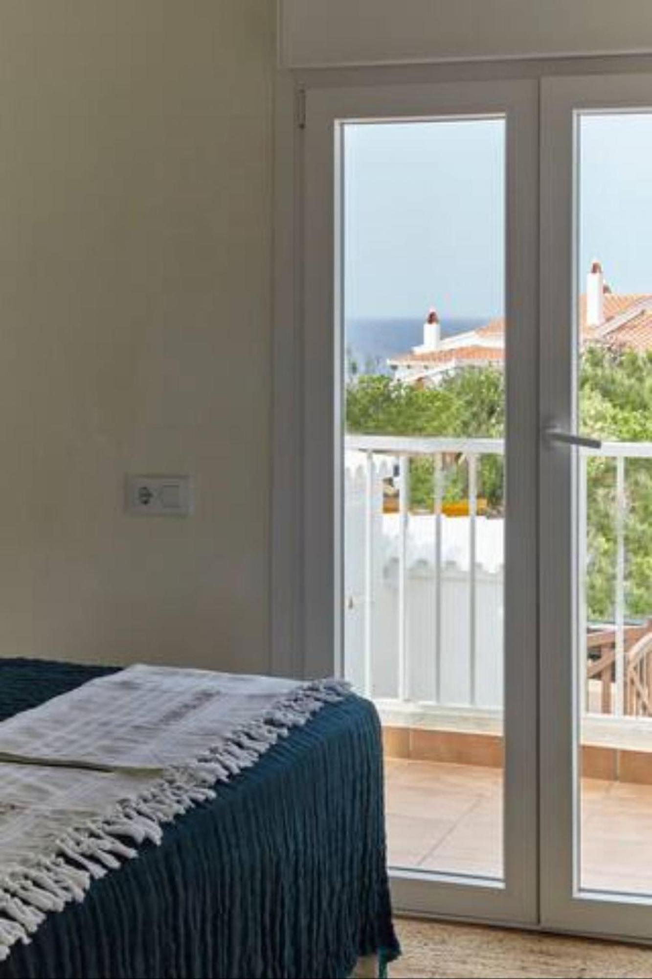 Arenal D'En Castell North Apartment เอสเมร์คาดัล ภายนอก รูปภาพ